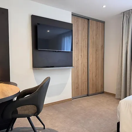 Brit De Grignan Hotel
