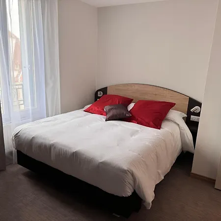 Hotel Brit De Grignan 4*